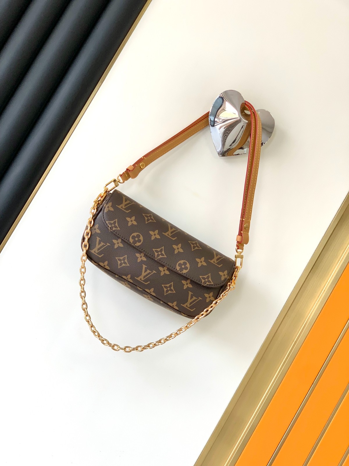 1756965778938710.jpg i1685509182_2577_0.jpg